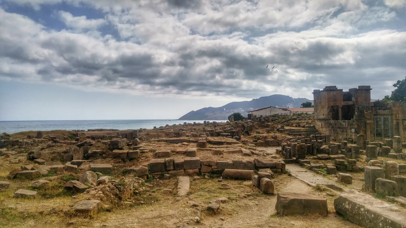 Ruines romaines de Tigzirt face à la mer