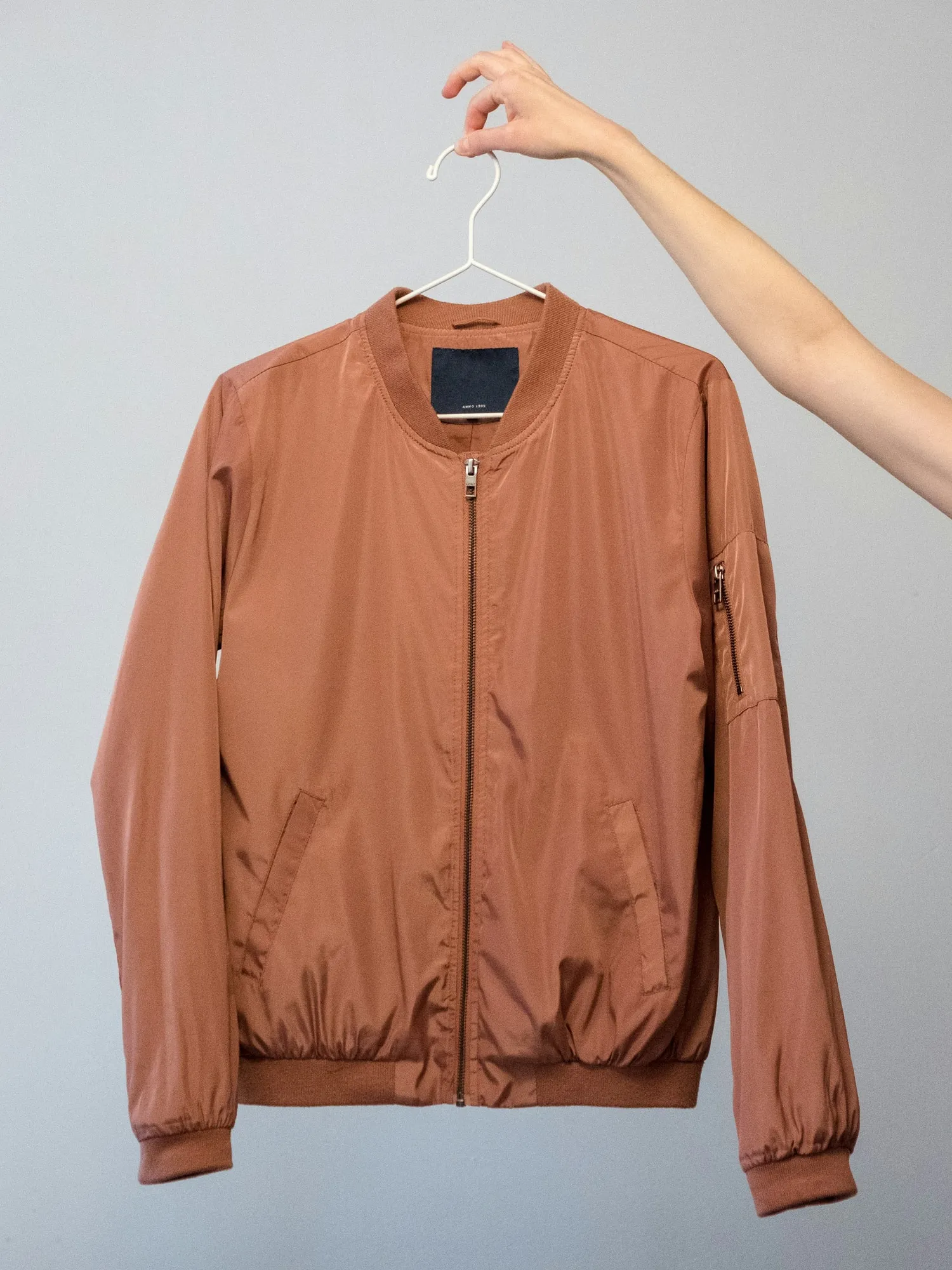Bomber satiné terracotta — Photo brute